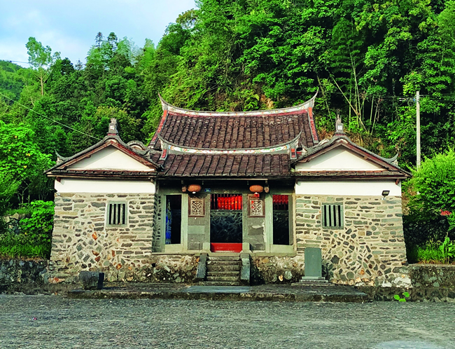 天竺岩(叶荣宗摄影).jpg 天竺岩(叶荣宗摄影).jpg