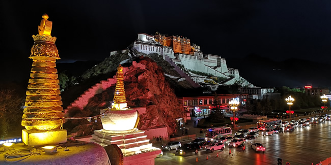 摄影作品-渗透藏文化的雄伟建筑一一布达拉宫-李洋.jpg