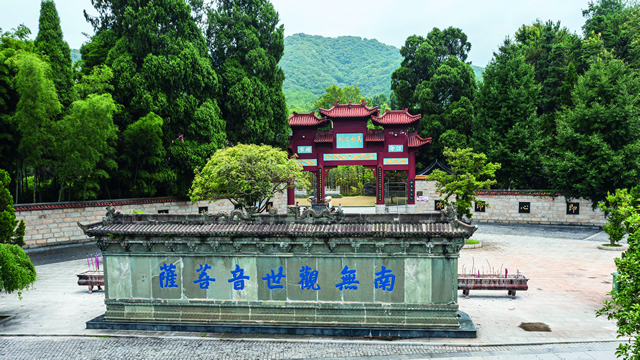 宝峰寺外景（王清源 摄）.jpg