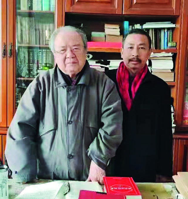 与老师叶尚青合影.jpg 与老师叶尚青合影.jpg