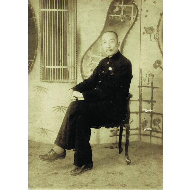 05、祖父像。时任东北航务局局长兼东北商船学校校长(1922-1931)。.jpg