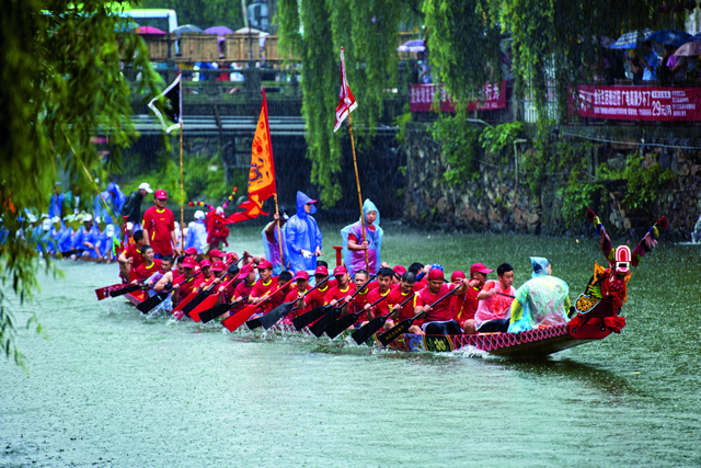 赛龙舟 摄影 柯荣臻.jpg 赛龙舟 摄影 柯荣臻.jpg