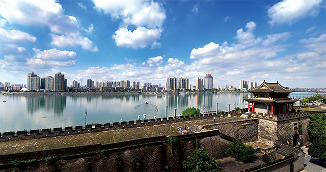 汉江明星城市——襄阳 摄影朱建辉.jpg 汉江明星城市——襄阳 摄影朱建辉.jpg