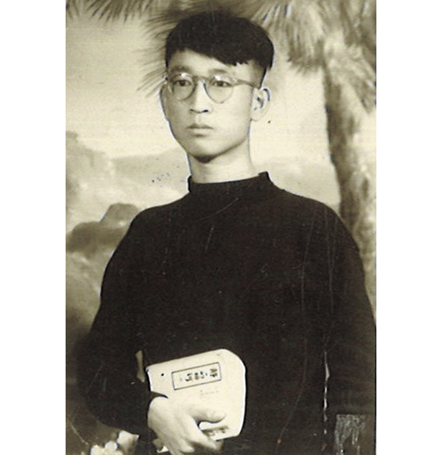 1952年，16岁的刘绍棠发表小说《摆渡口》《青枝绿叶》《大青骡子》.jpg