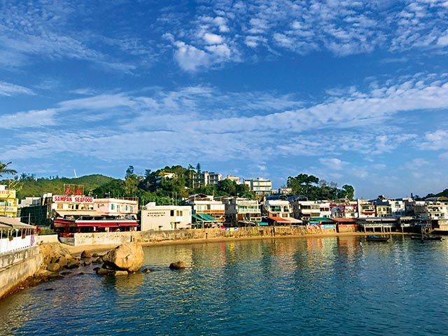 宁静的风情小岛榕树港湾.jpg 宁静的风情小岛榕树港湾.jpg