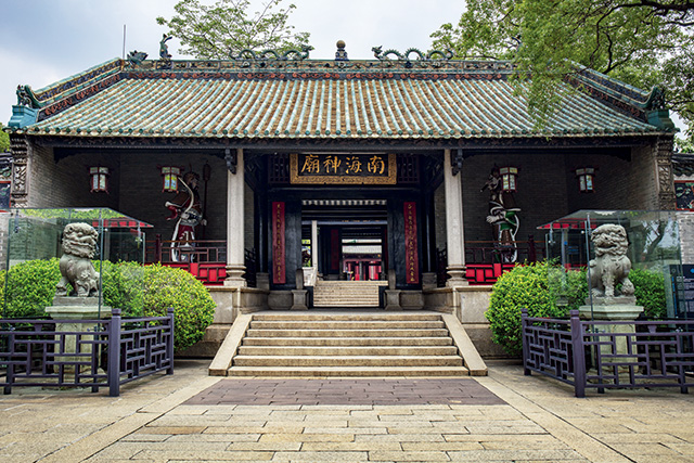 上图：南海神庙始建于隋开皇十四年（594），是中国现存历史最悠久、规制最完整、规模最宏大的海神庙。.jpg