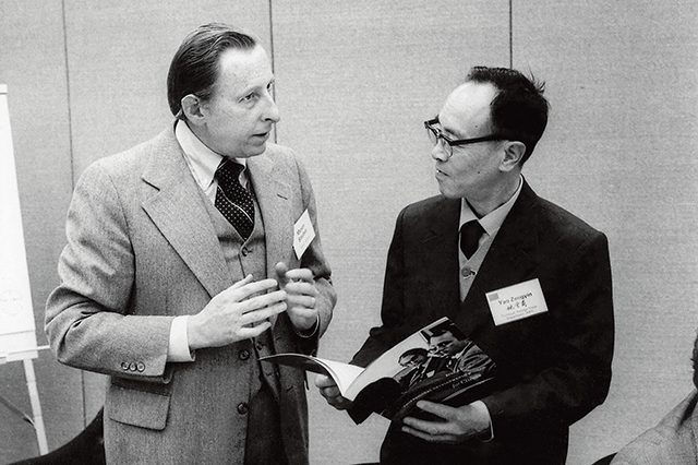 1979年，姚曾荫在斯坦福大学访问交流.jpg