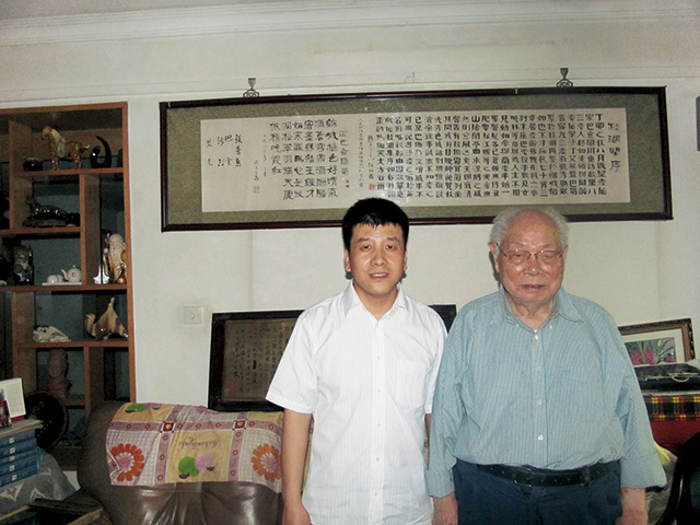 张建安采访马识途时合影(2013.5.13下午).jpg 张建安采访马识途时合影(2013.5.13下午).jpg