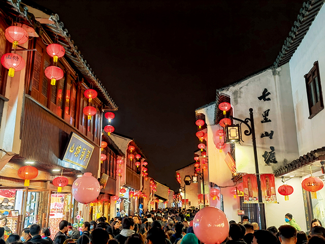 摄影  张逸良.jpg