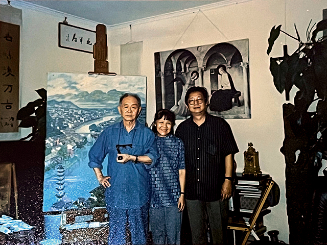 黄永玉夫妇与周翼南.jpg 黄永玉夫妇与周翼南.jpg