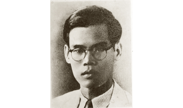 个人肖像.jpg 个人肖像.jpg