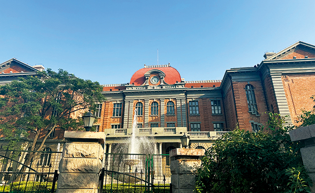 天津外国语大学.jpg 天津外国语大学.jpg