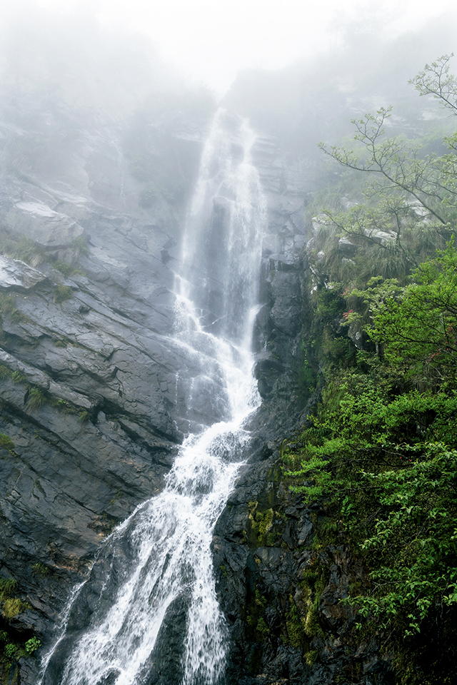 3.庐山大口瀑布.jpg 3.庐山大口瀑布.jpg