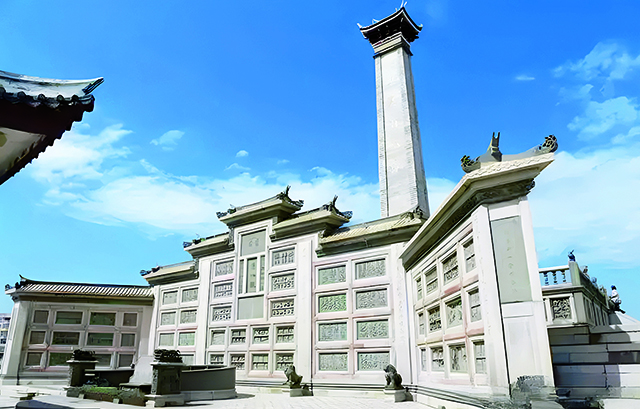 (程希供图)鳌园博物观照壁及陈嘉庚先生陵墓.jpg (程希供图)鳌园博物观照壁及陈嘉庚先生陵墓.jpg