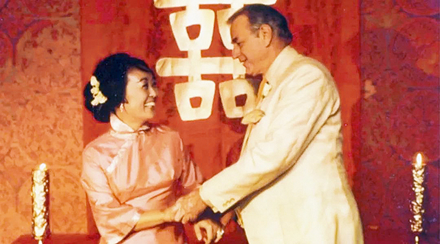 聂华苓与保罗•安格尔共谐连理结婚照.jpg