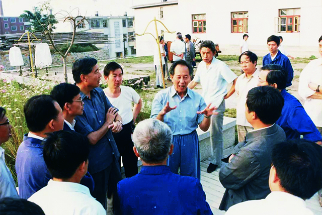 黄旭华院士早年工作照片.jpg 黄旭华院士早年工作照片.jpg